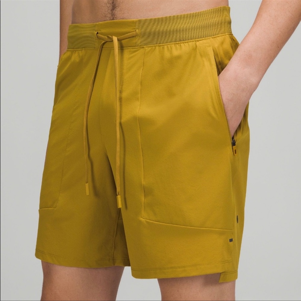 Lululemon License to Train Linerless Short 7” Auric Gold Size XXL Mens